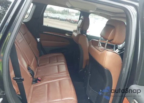 2013 Jeep Grand Cherokee Overland from USA, damaged, VIN 1C4RJECT0DC636753